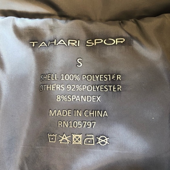 TAHARI SPORT / Grey / Puffer Style Vest / size S - Picture 6 of 10